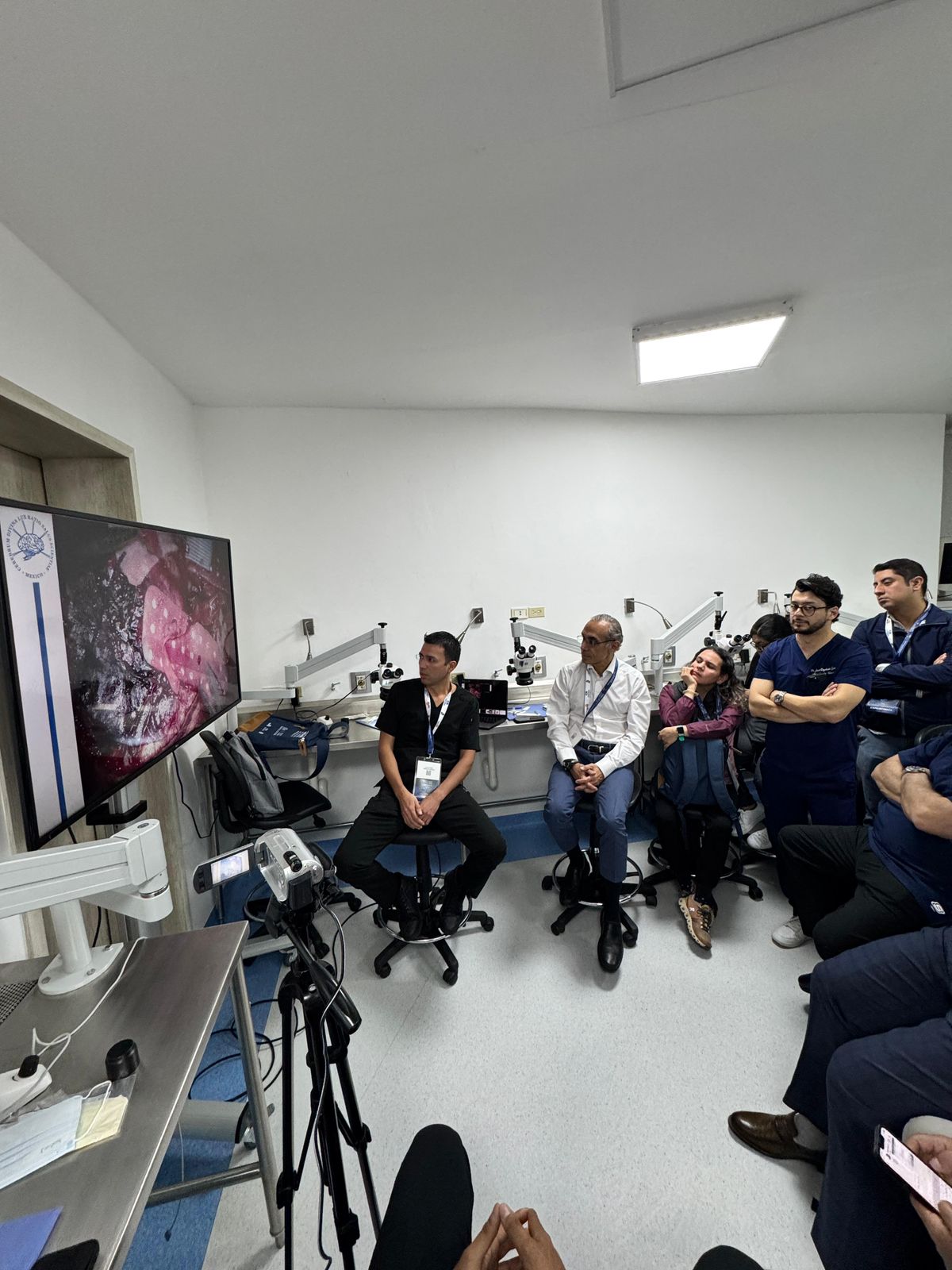 Dr. Serrano en conferencia